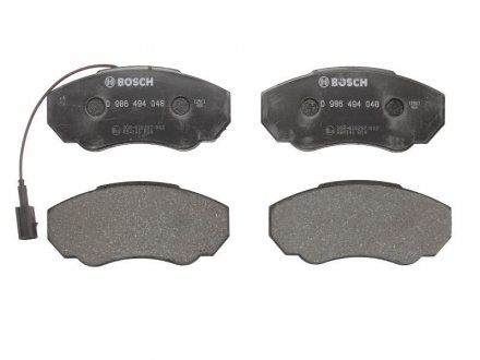 Комплект тормозных колодок, дисковый тормоз BOSCH 0986494048 (фото 1)