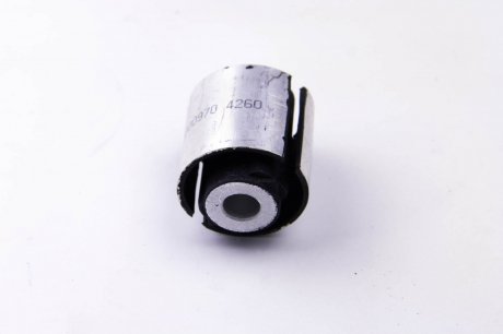 Сайлентблок переднего рычага (нижний/задний) T4 91-03 Metalcaucho 04260 (фото 1)