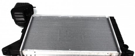 Радиатор системы охлаждения двигателя NRF 50557