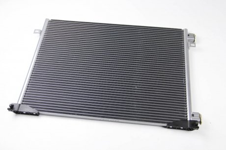 Радиатор кондиционера THERMOTEC KTT110228 (фото 1)
